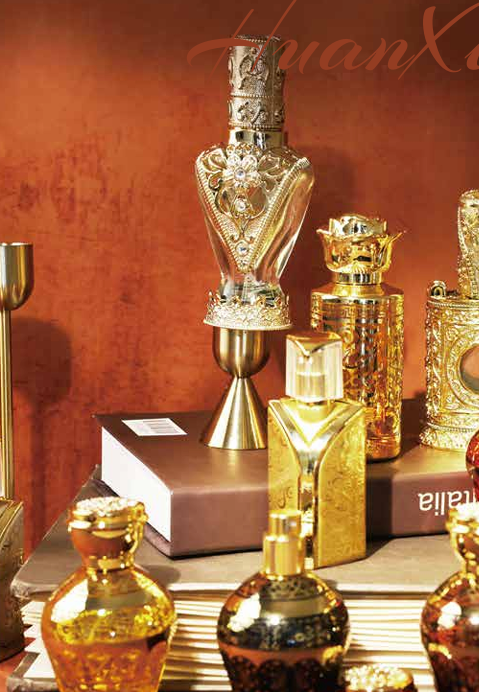 Luxury perfume bottle.png